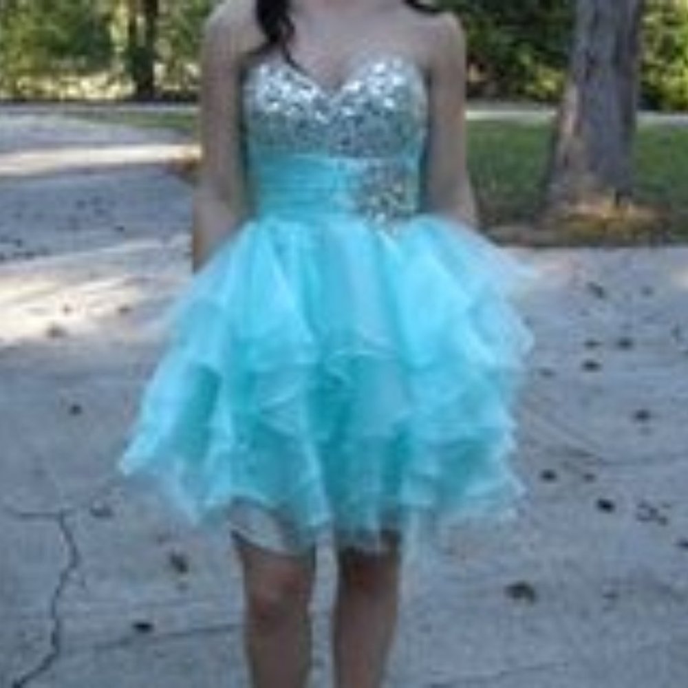 prom/homecoming dress